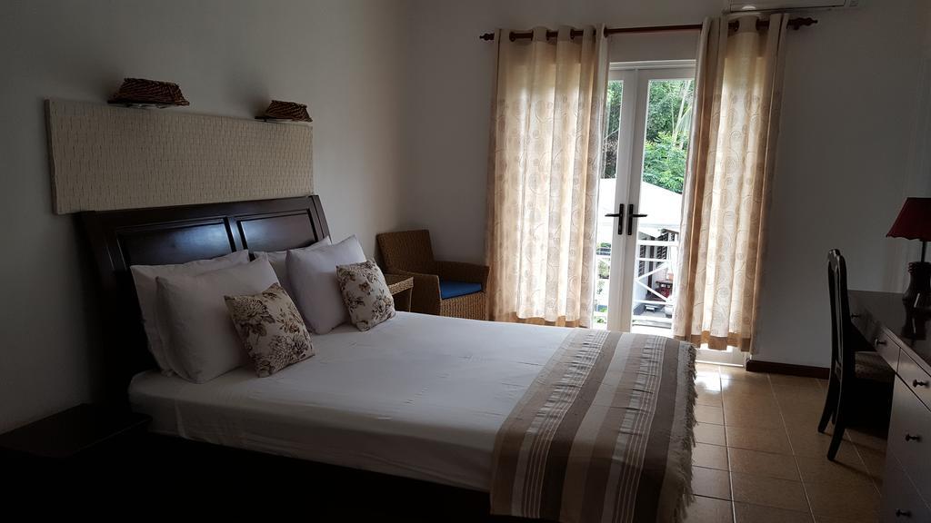 Villa Kayola - Self Catering Pointe La Rue Exterior foto