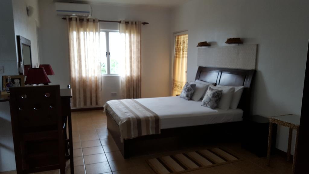 Villa Kayola - Self Catering Pointe La Rue Exterior foto